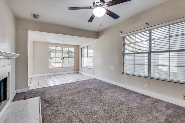 1015 Kings Highway, Dallas, TX 75208