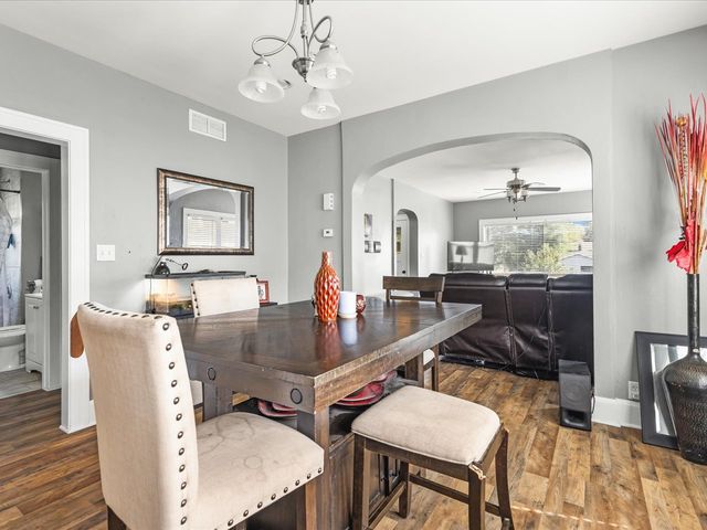 422 N Rockford Avenue, Rockford, IL 61107