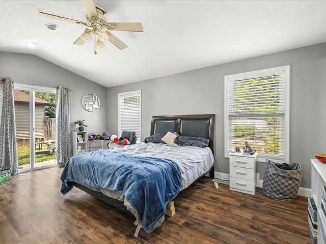 422 N Rockford Avenue, Rockford, IL 61107