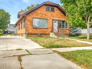 422 N Rockford Avenue, Rockford, IL 61107