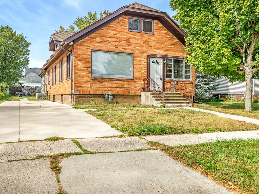 422 N Rockford Avenue, Rockford, IL 61107