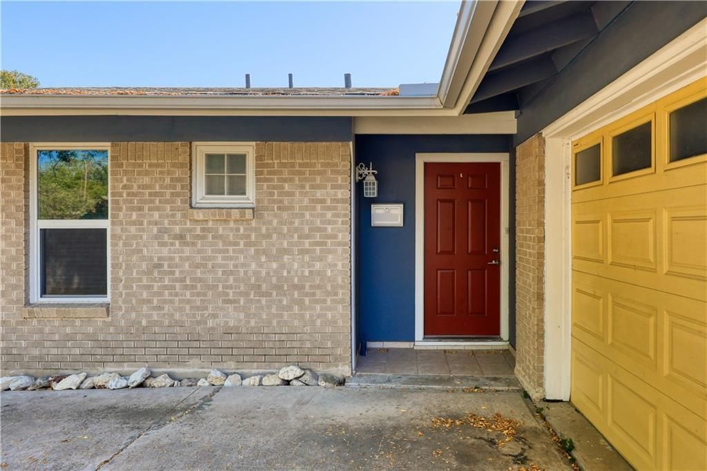 8504 Woodstone DR, Austin, TX 78757