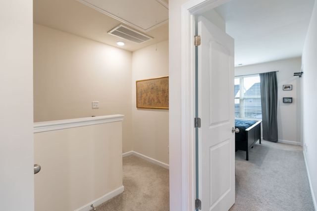 8110 Logan Dr, La Vergne, TN 37086