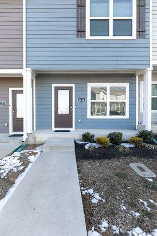 8110 Logan Dr, La Vergne, TN 37086