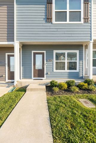 8110 Logan Dr, La Vergne, TN 37086