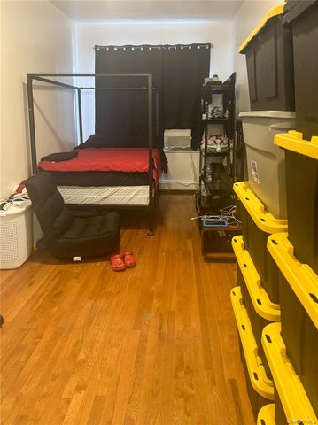 7004 Roosevelt Avenue, Jackson Heights, NY 11372