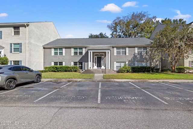 4315 PLAZA GATE Lane S 202, Jacksonville, FL 32217