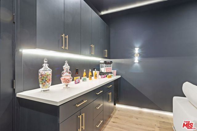 4535 Haskell Avenue, Encino (los Angeles), CA 91436