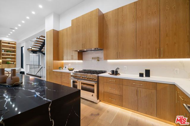 4535 Haskell Avenue, Encino (los Angeles), CA 91436