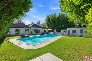 13201 Bloomfield Street, Sherman Oaks, CA 91423