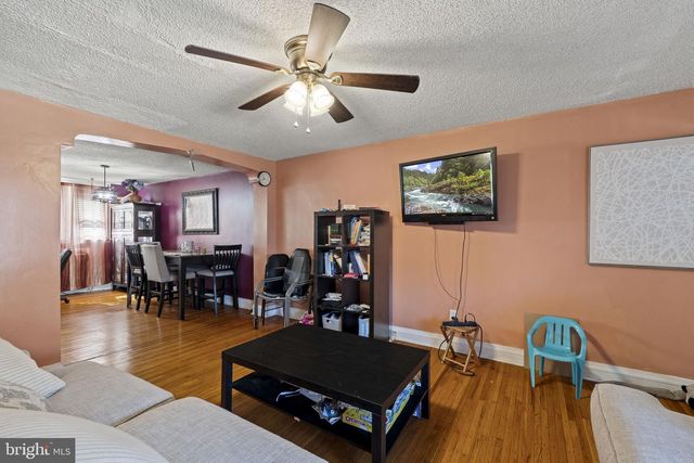 3902 ELSINORE ST, Philadelphia, PA 19124