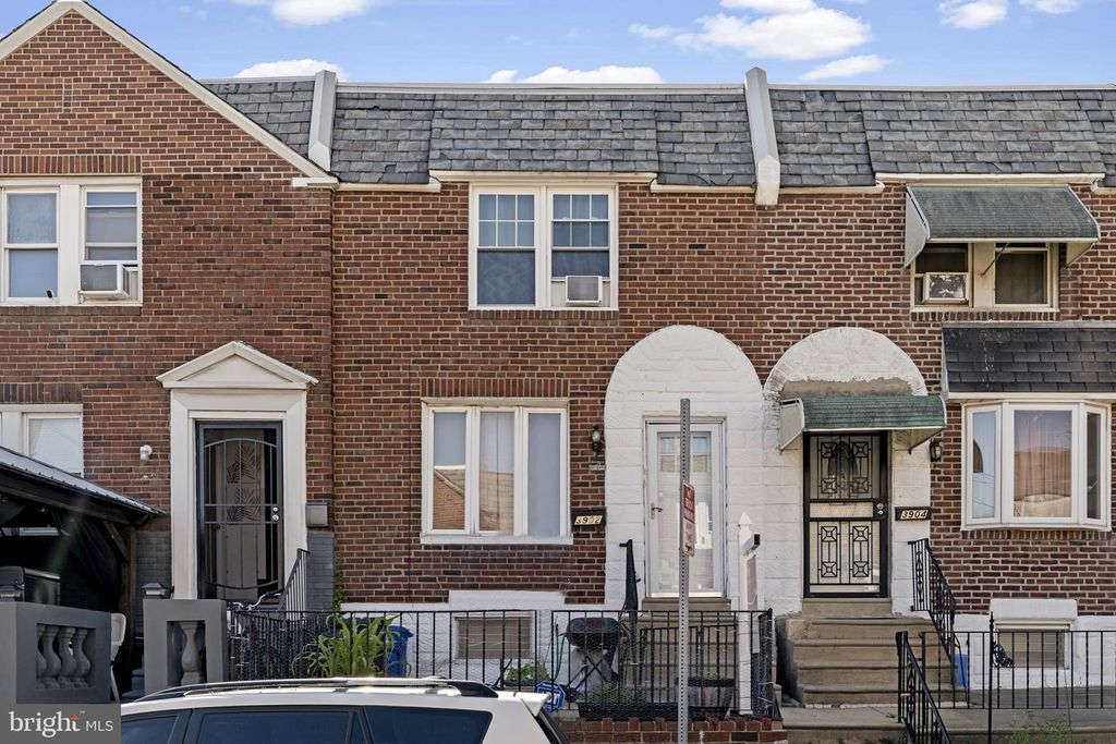 3902 ELSINORE ST, Philadelphia, PA 19124