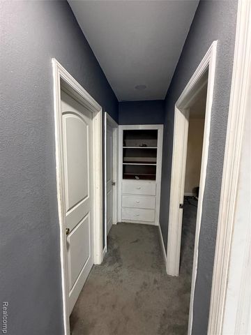 6735 Clifton Street, Detroit, MI 48210