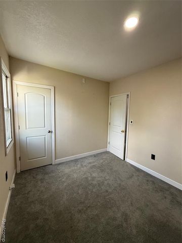 6735 Clifton Street, Detroit, MI 48210