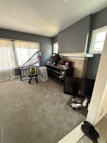 6735 Clifton Street, Detroit, MI 48210