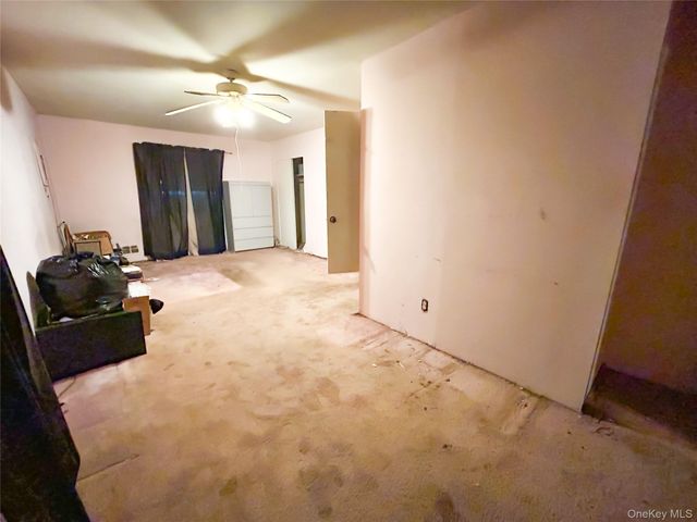 10 Fountain Avenue, Selden, NY 11784