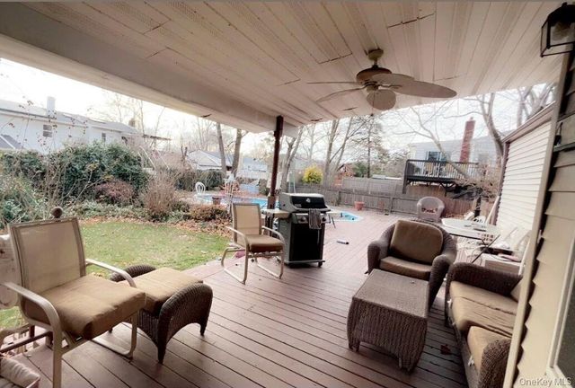 10 Fountain Avenue, Selden, NY 11784