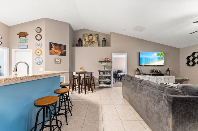 6610 NW Omega Road, Port St. Lucie, Port St Lucie, FL 34983