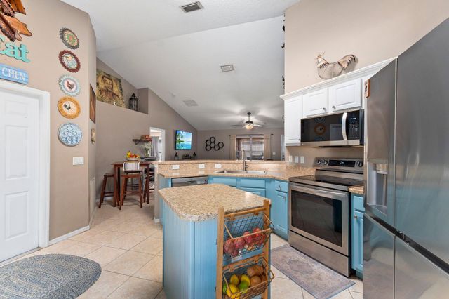 6610 NW Omega Road, Port St. Lucie, Port St Lucie, FL 34983