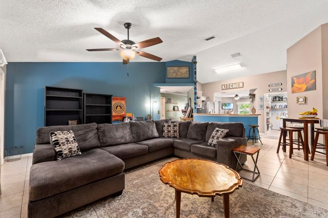 6610 NW Omega Road, Port St. Lucie, Port St Lucie, FL 34983