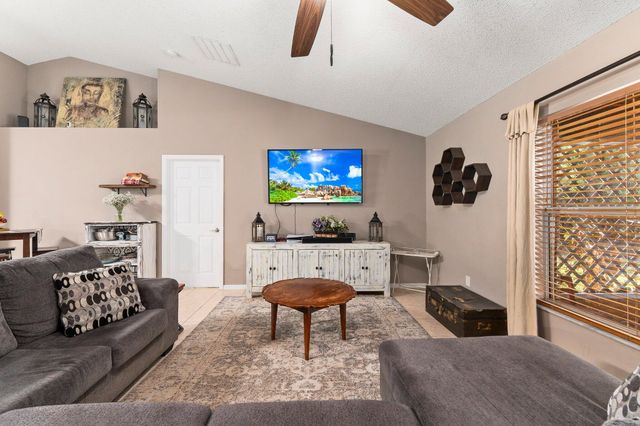 6610 NW Omega Road, Port St. Lucie, Port St Lucie, FL 34983