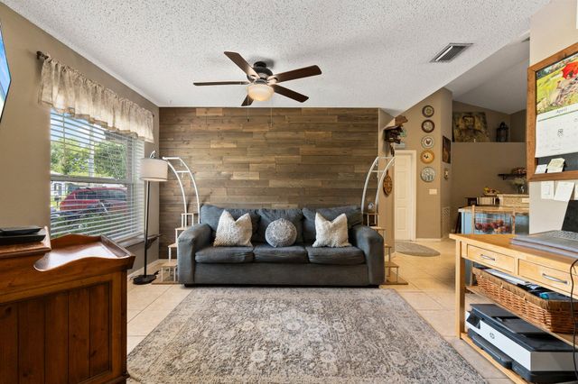 6610 NW Omega Road, Port St. Lucie, Port St Lucie, FL 34983