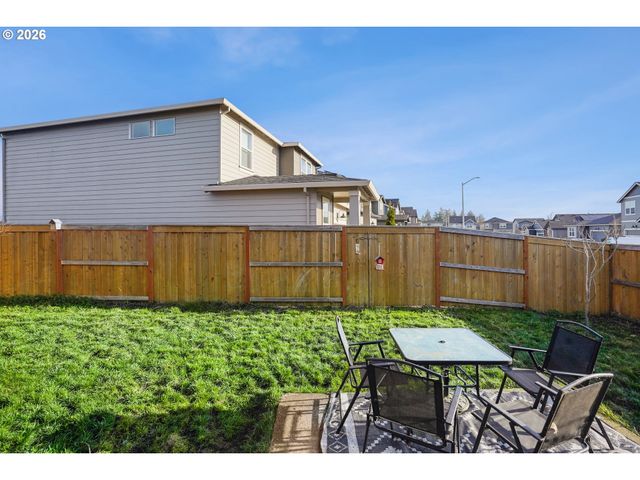 478 GREENCREST St Ne, Salem, OR 97301