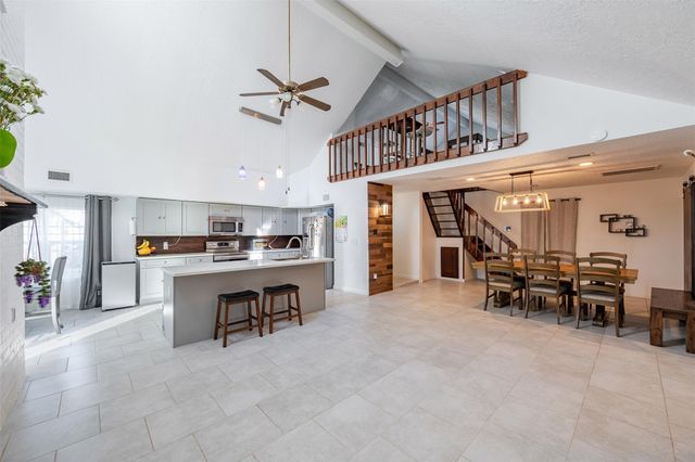 2111 Gray Falls Drive, Houston, TX 77077