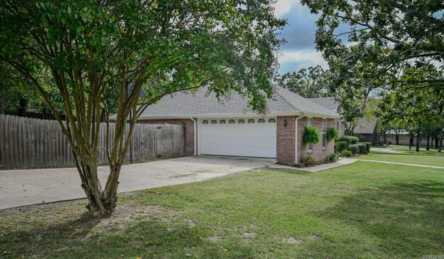 1101 Redbud Drive, Mena, AR 71953