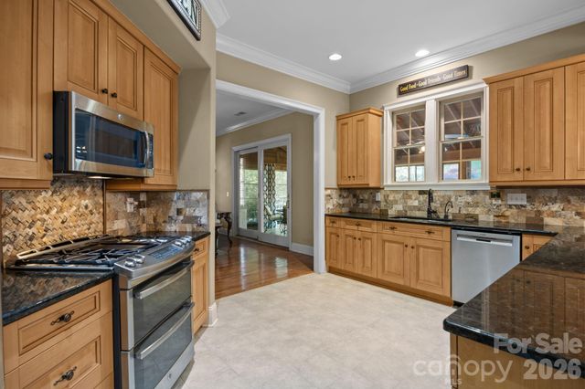 4210 Crepe Ridge Drive, Denver, NC 28037