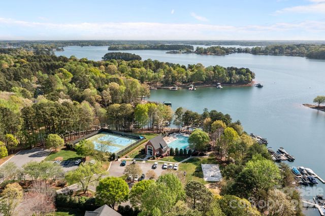 4210 Crepe Ridge Drive, Denver, NC 28037