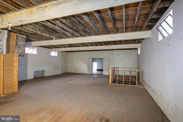 118 W MARTIN, Martinsburg, WV 25405