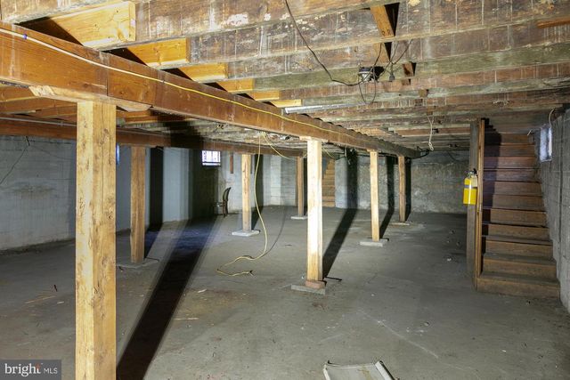 118 W MARTIN, Martinsburg, WV 25405