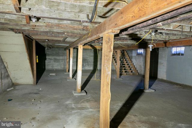 118 W MARTIN, Martinsburg, WV 25405