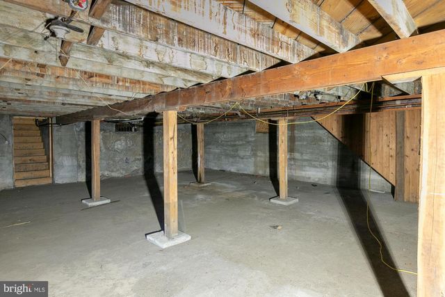 118 W MARTIN, Martinsburg, WV 25405