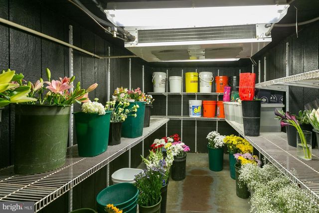 118 W MARTIN, Martinsburg, WV 25405