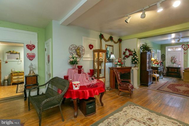 118 W MARTIN, Martinsburg, WV 25405