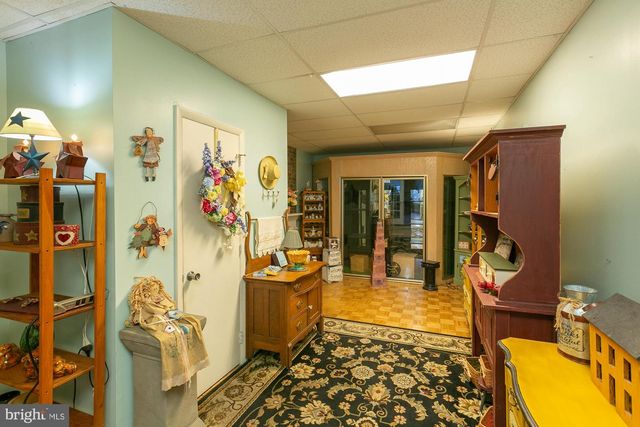 118 W MARTIN, Martinsburg, WV 25405