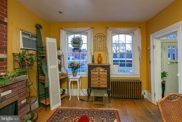 118 W MARTIN, Martinsburg, WV 25405