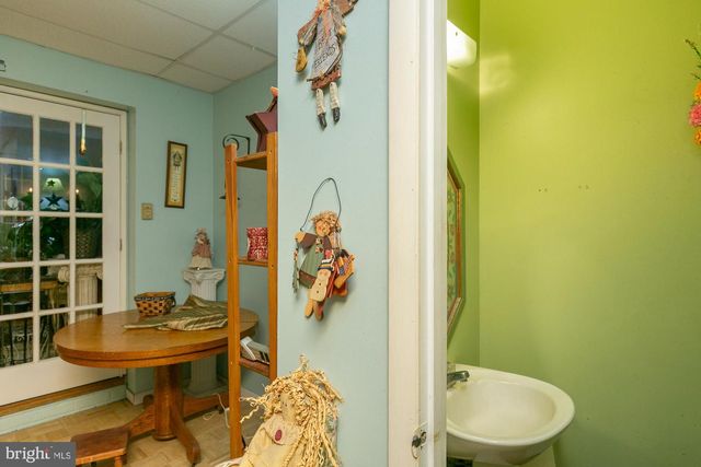 118 W MARTIN, Martinsburg, WV 25405