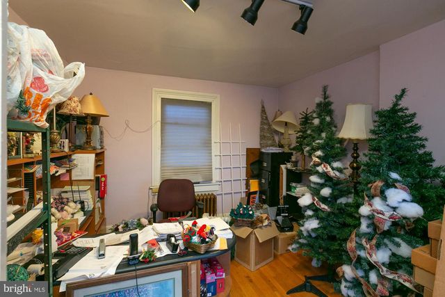 118 W MARTIN, Martinsburg, WV 25405