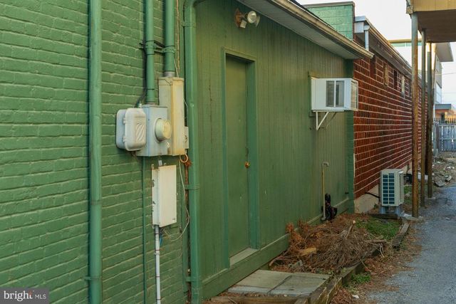 118 W MARTIN, Martinsburg, WV 25405