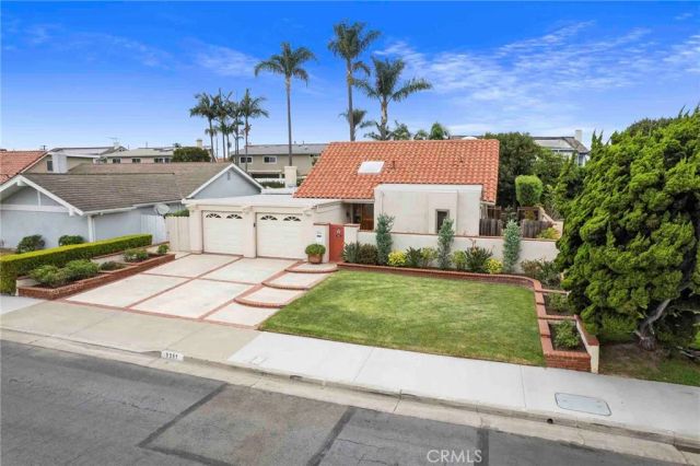 9581 Landfall, Huntington Beach, CA 92646