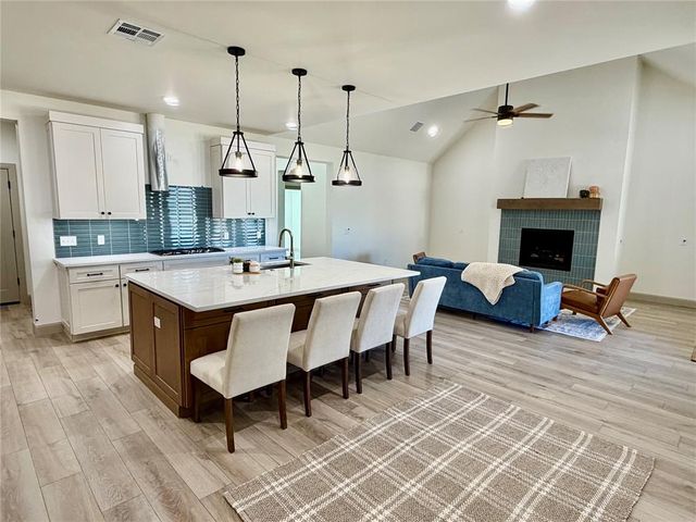 11517 NW 103rd Street, Yukon, OK 73099