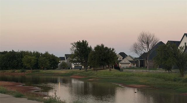 11517 NW 103rd Street, Yukon, OK 73099