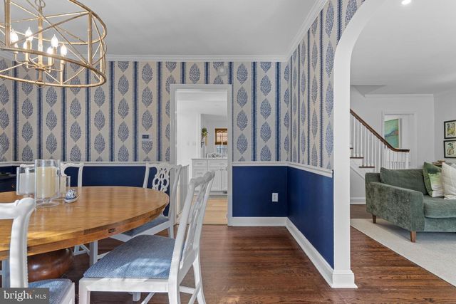 526 W BEECHTREE LN, Wayne, PA 19087