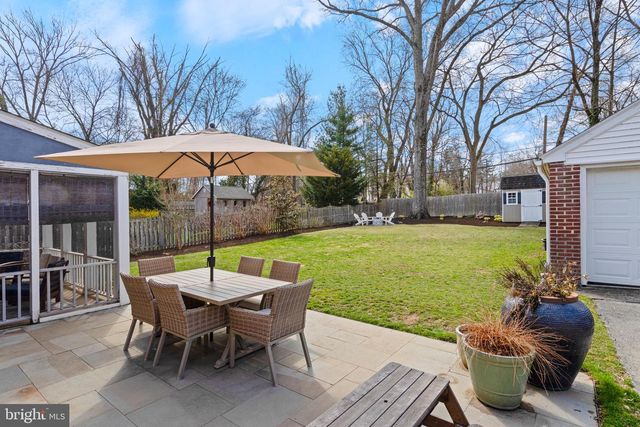 526 W BEECHTREE LN, Wayne, PA 19087