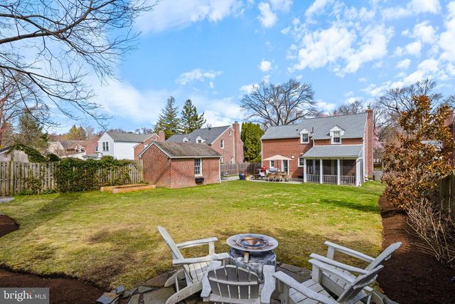 526 W BEECHTREE LN, Wayne, PA 19087