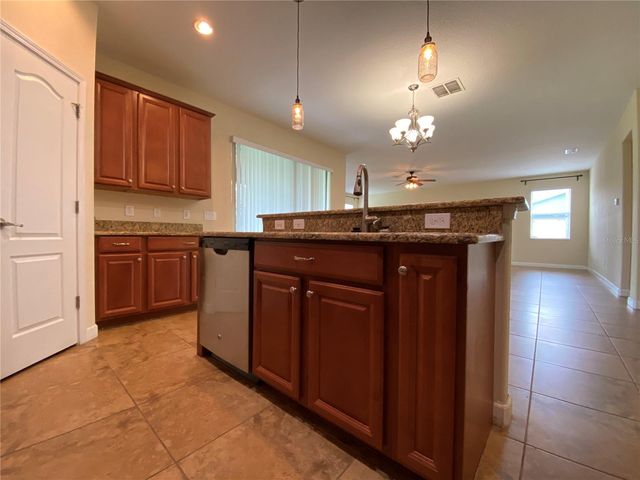 6119 WATERSIDE ISLAND LANE, Winter Garden, FL 34787