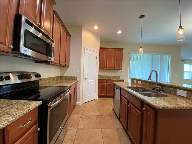 6119 WATERSIDE ISLAND LANE, Winter Garden, FL 34787